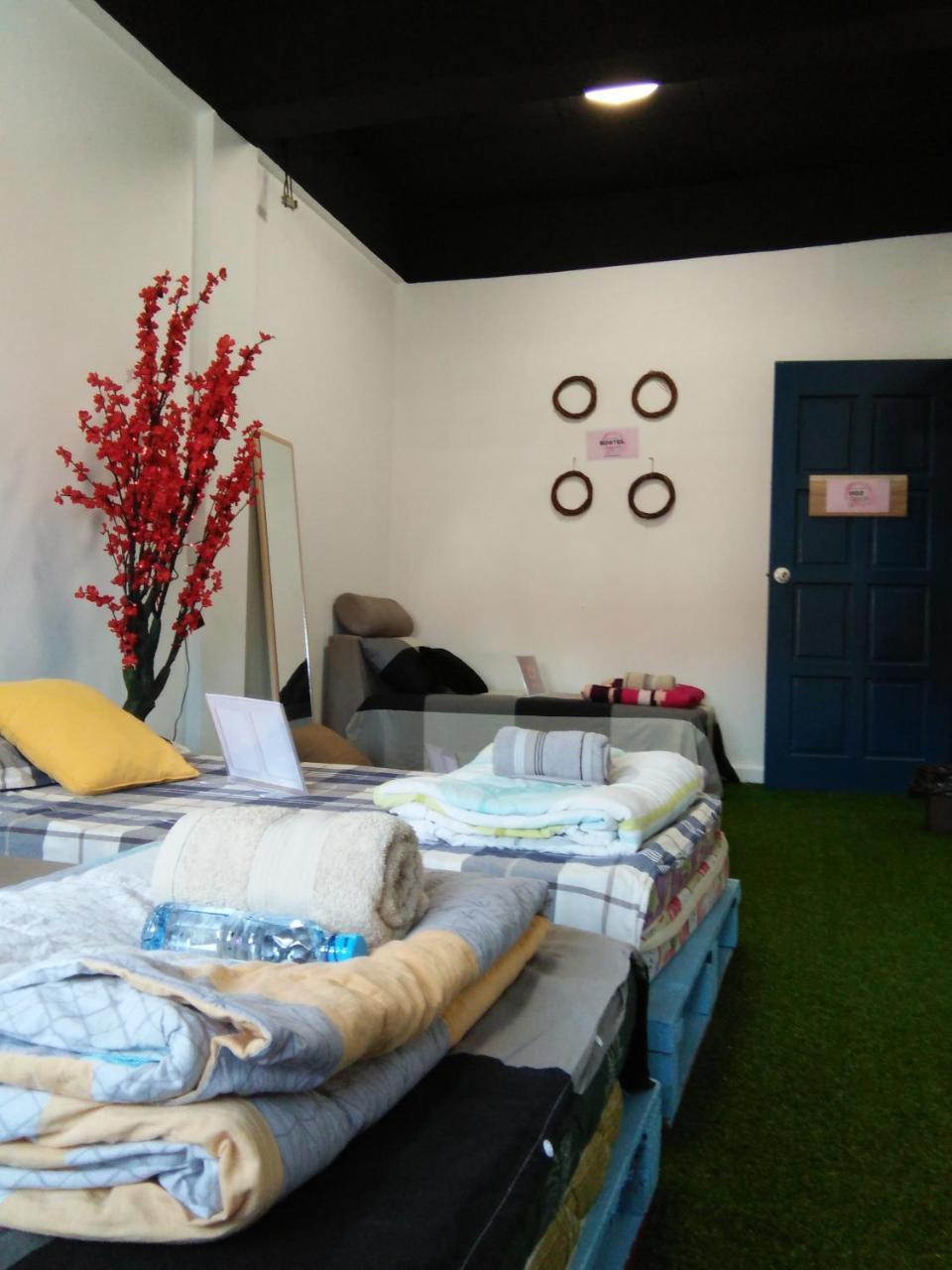 Co.Living Hostel バンダル スリ ブガワン エクステリア 写真