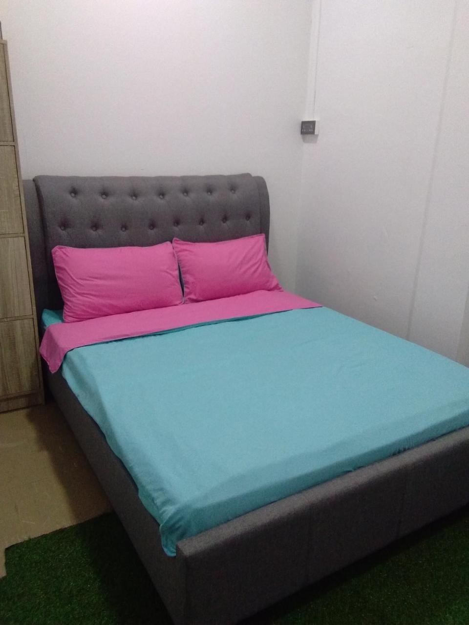 Co.Living Hostel バンダル スリ ブガワン エクステリア 写真
